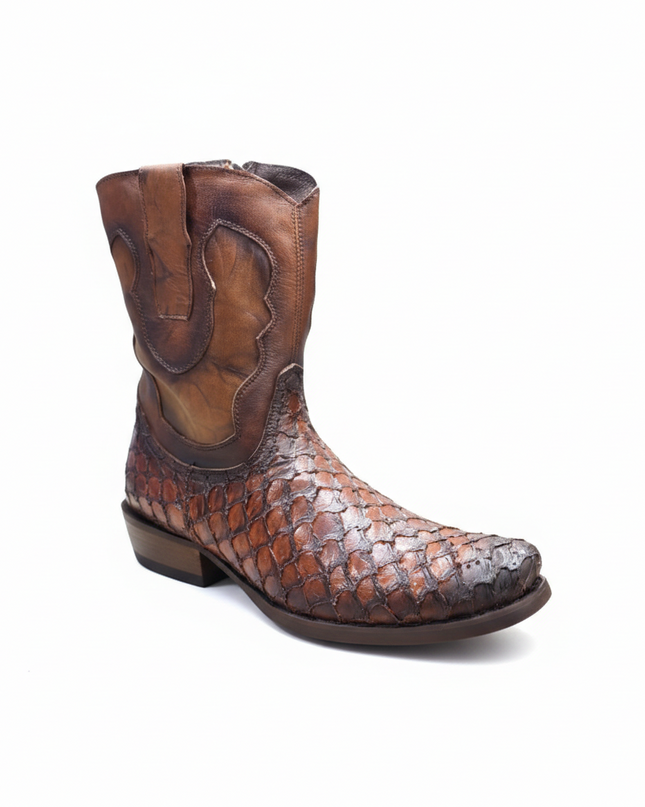 BOTA VAQUERA DE PIEL CON TEXTURA DE PIRARUCA INMODA INMODA