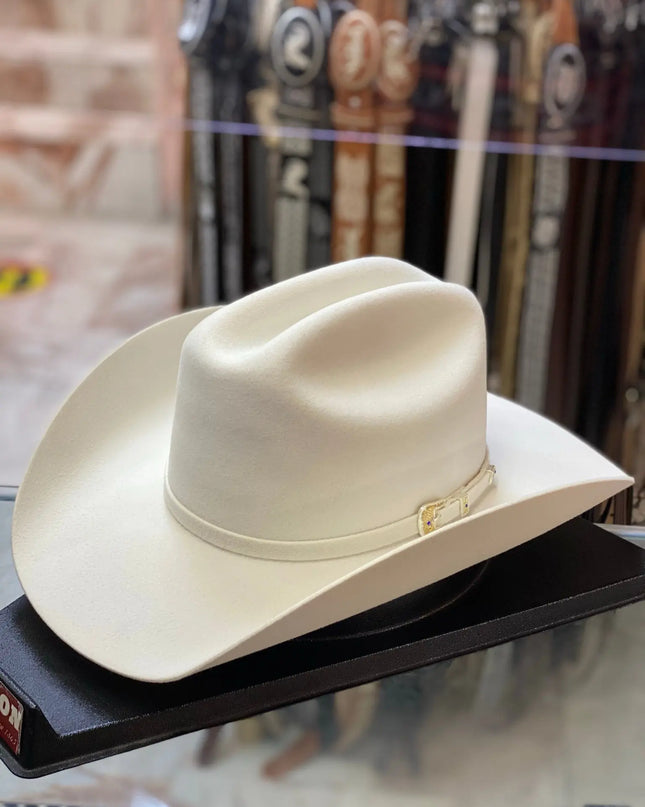WEST POINT 8X WHINTER WHITE JOHNSON MARLBORO West Point